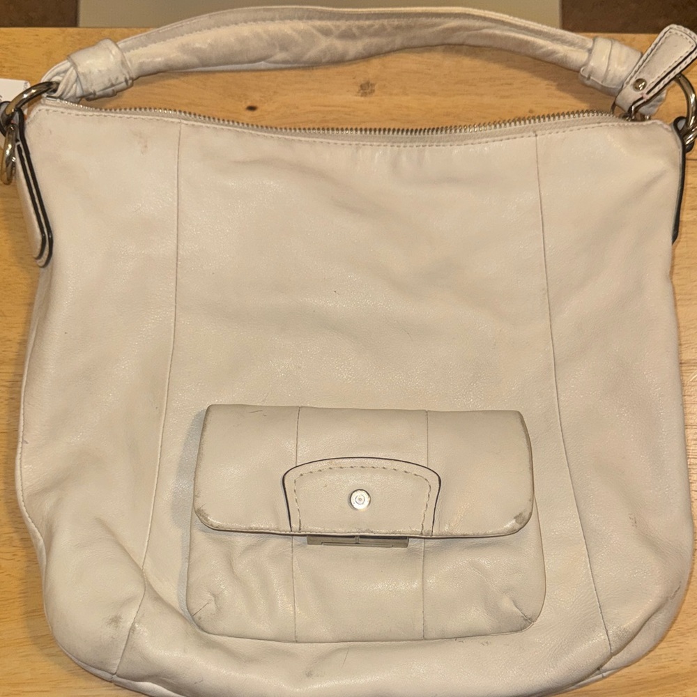 Coach and Four Cream Leather Shoulder Bag with Front Pocket